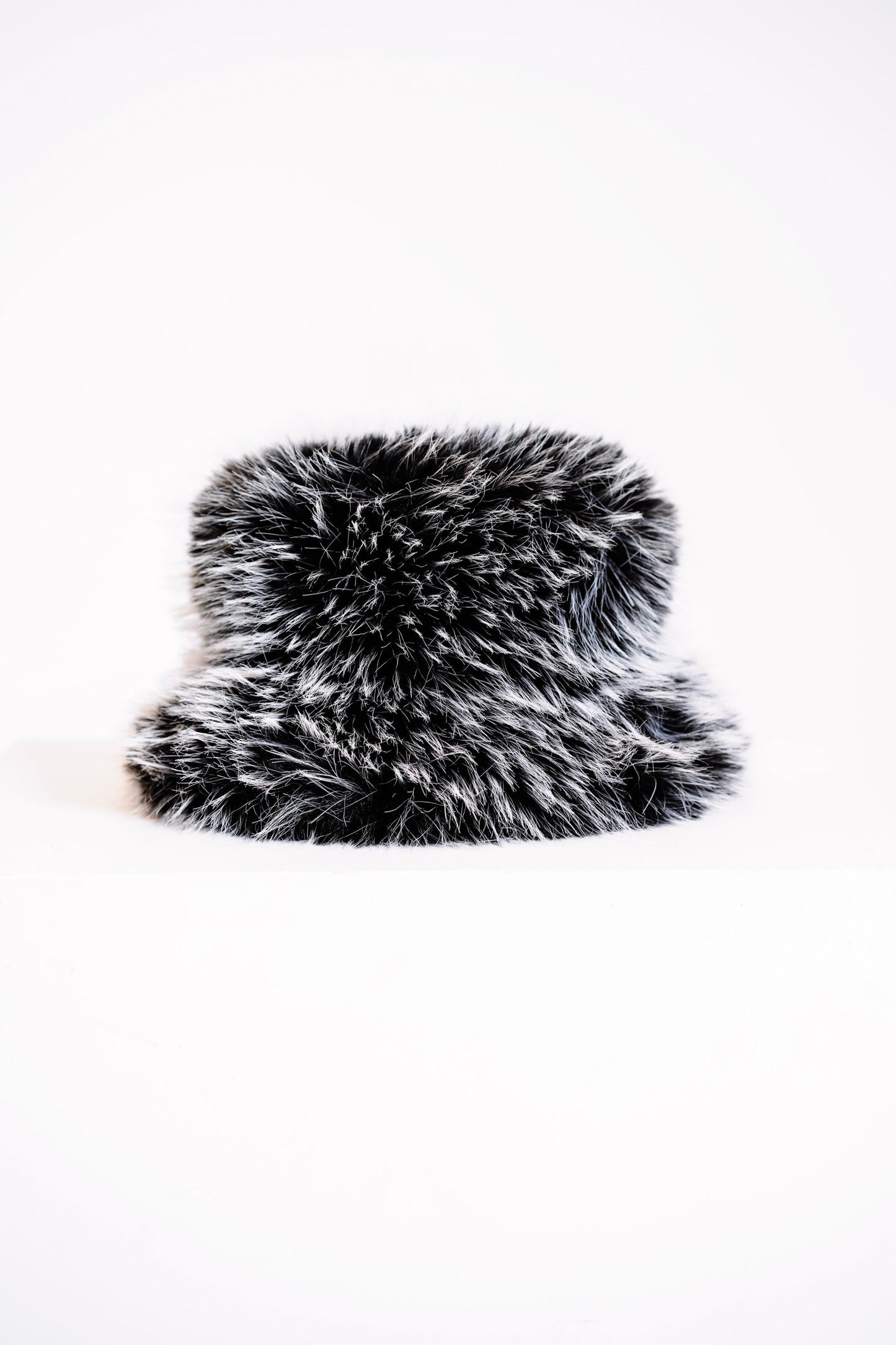 COCO | FOX FUR BUCKET HAT